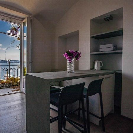 La Dimora Del Glicine 2 Lejlighed Belgirate Eksteriør billede